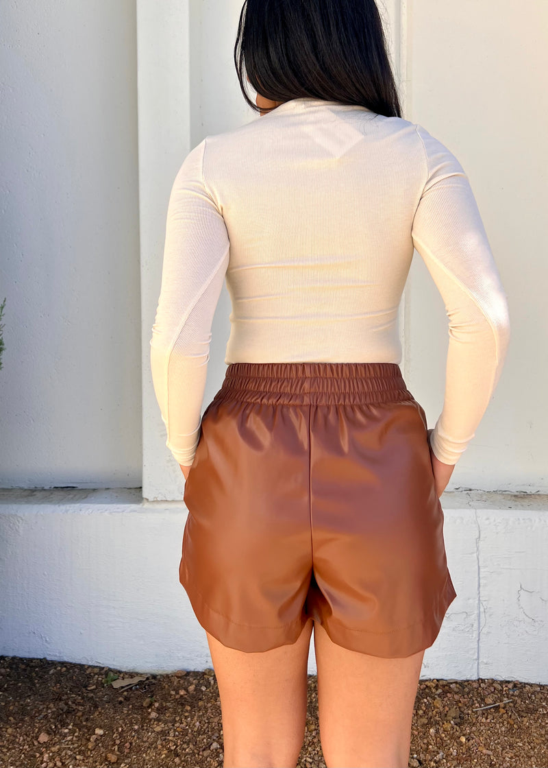 DONNIE FAUX LEATHER SHORTS- WALNUT