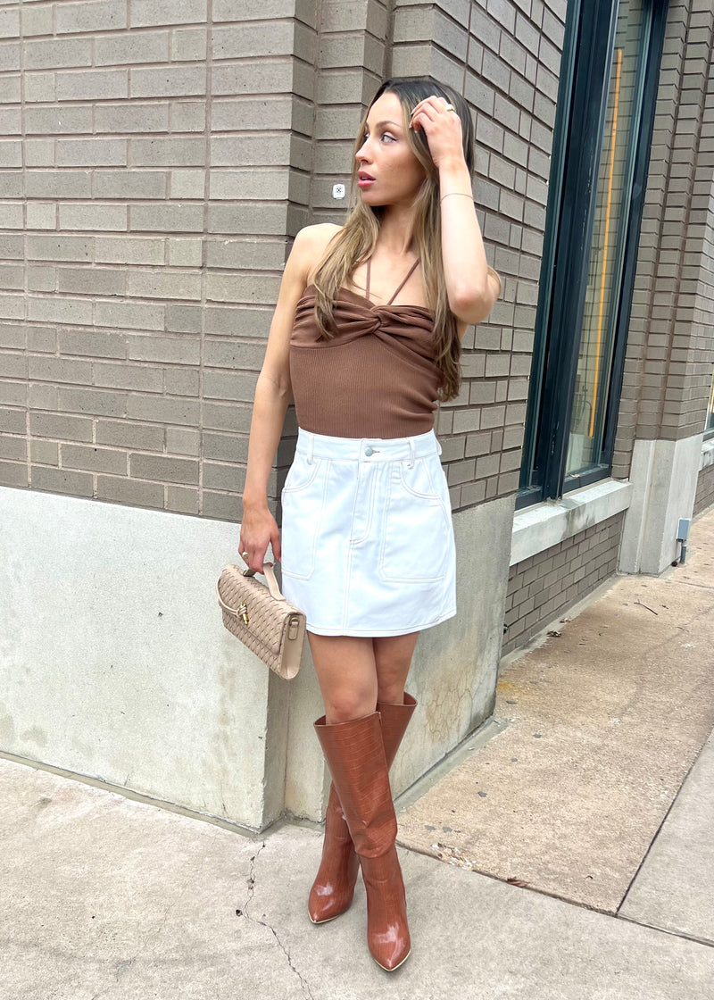 KNIT KNOT STRING HALTER- BROWN