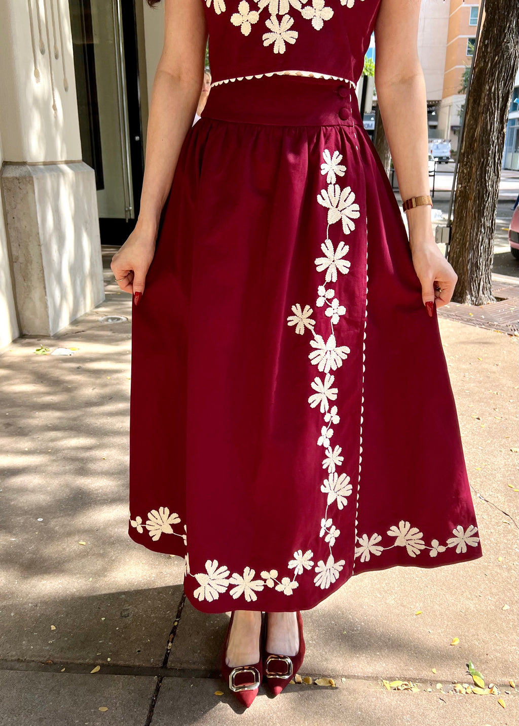 FLORAL EMBROIDERED MIDI SKIRT- BURGUNDY