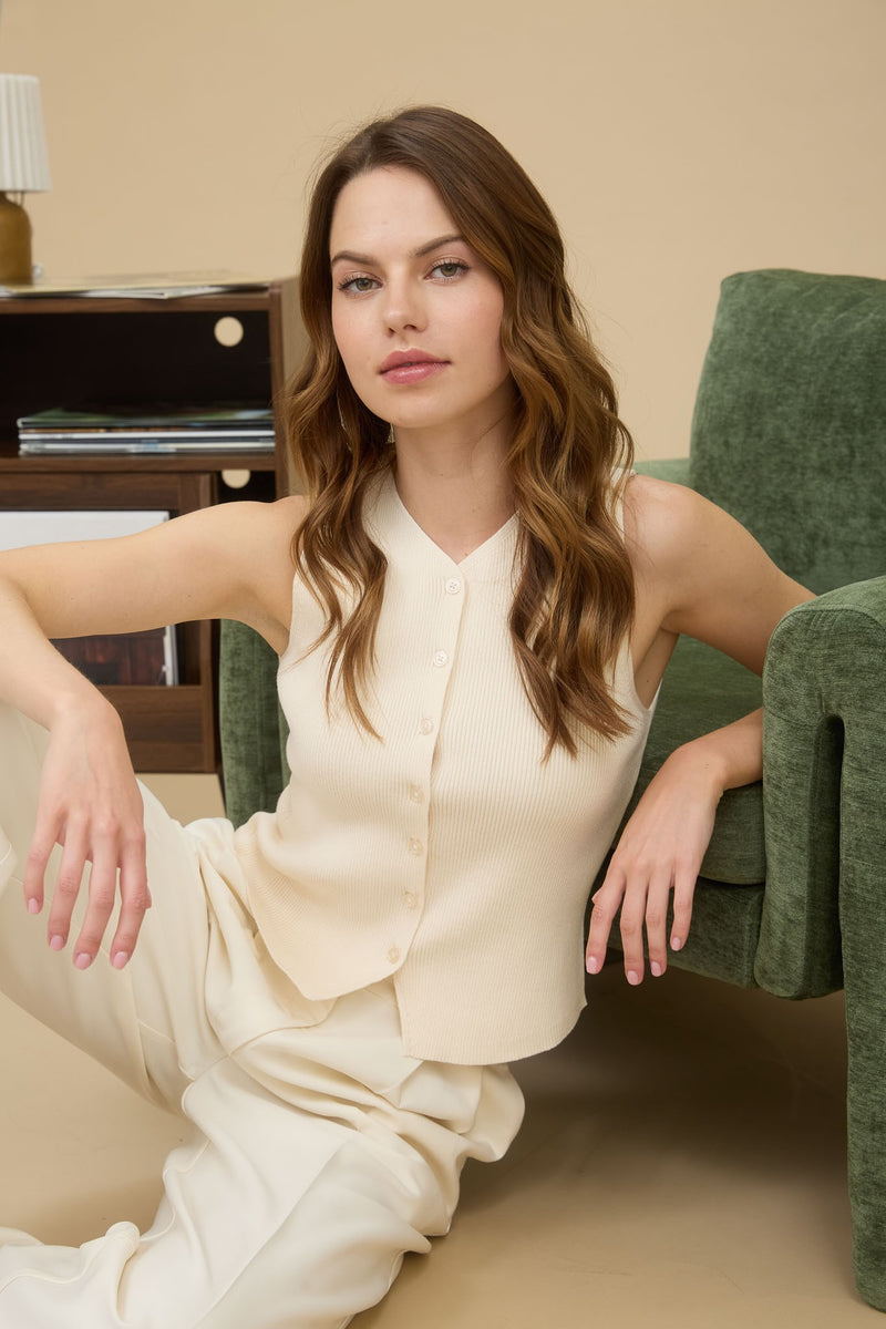 RIBBED KNIT VEST- IVORY