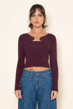 KNIT BUCKLE FRONT TOP- BURGUNDY