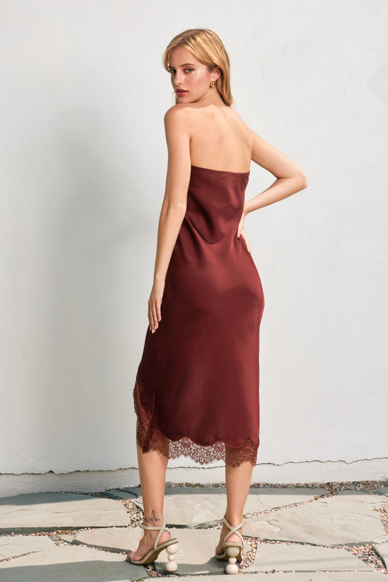 LACE STRAPLESS SLIT DRESS- POMEGRANATE