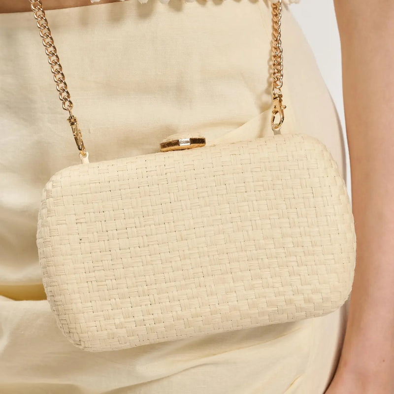 ROXIE CLUTCH- IVORY