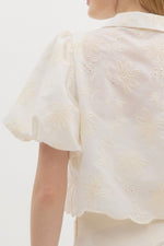 FLORAL EMBROIDERED FRONT TIE TOP- CREAM