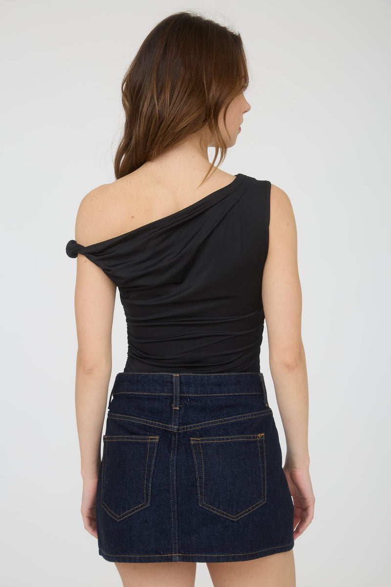 OFF THE SHOULDER TWIST TOP- BLACK