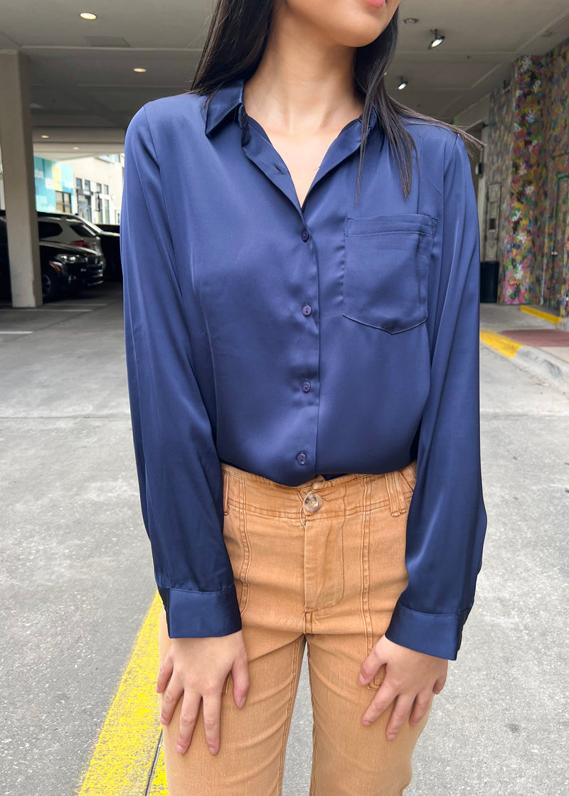 SATIN BUTTONDOWN BLOUSE- NAVY